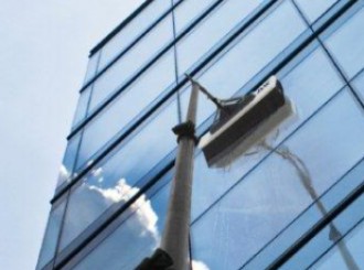 Image of window cleaning services carreid out by Fusion